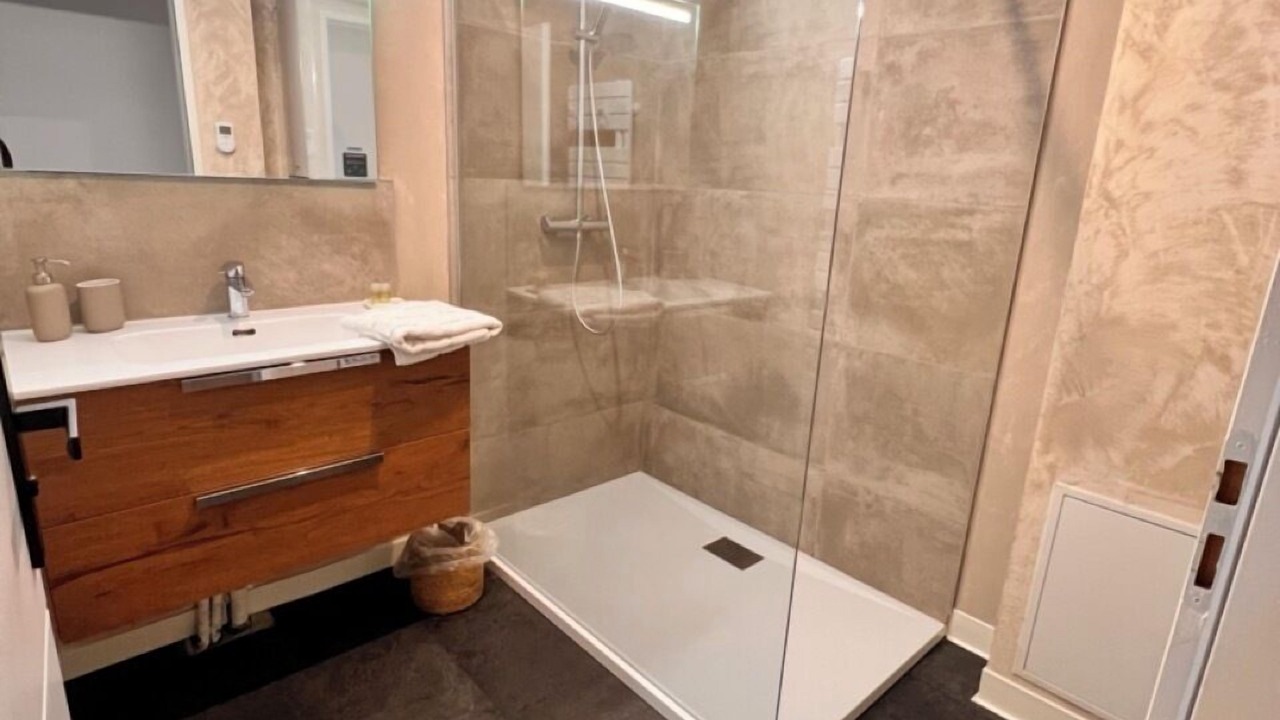 Photo of Bathroom in Hersin-Coupigny