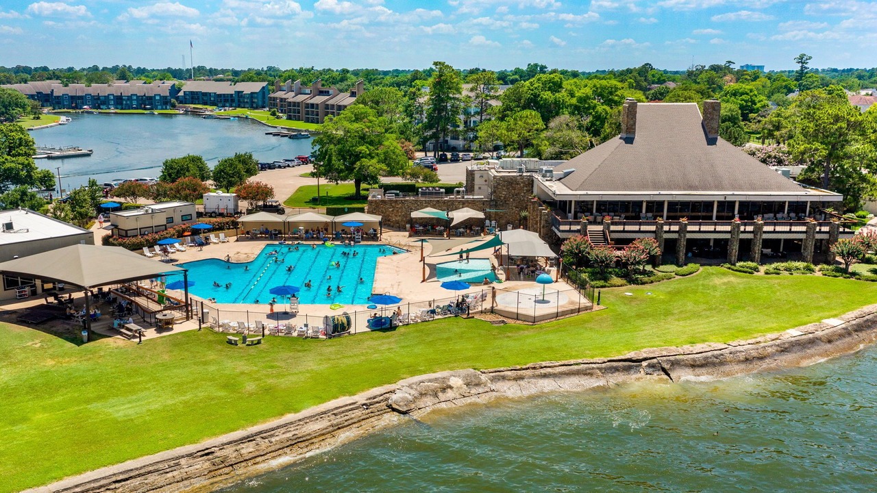 Photo of Outdoor in Walden on Lake Conroe