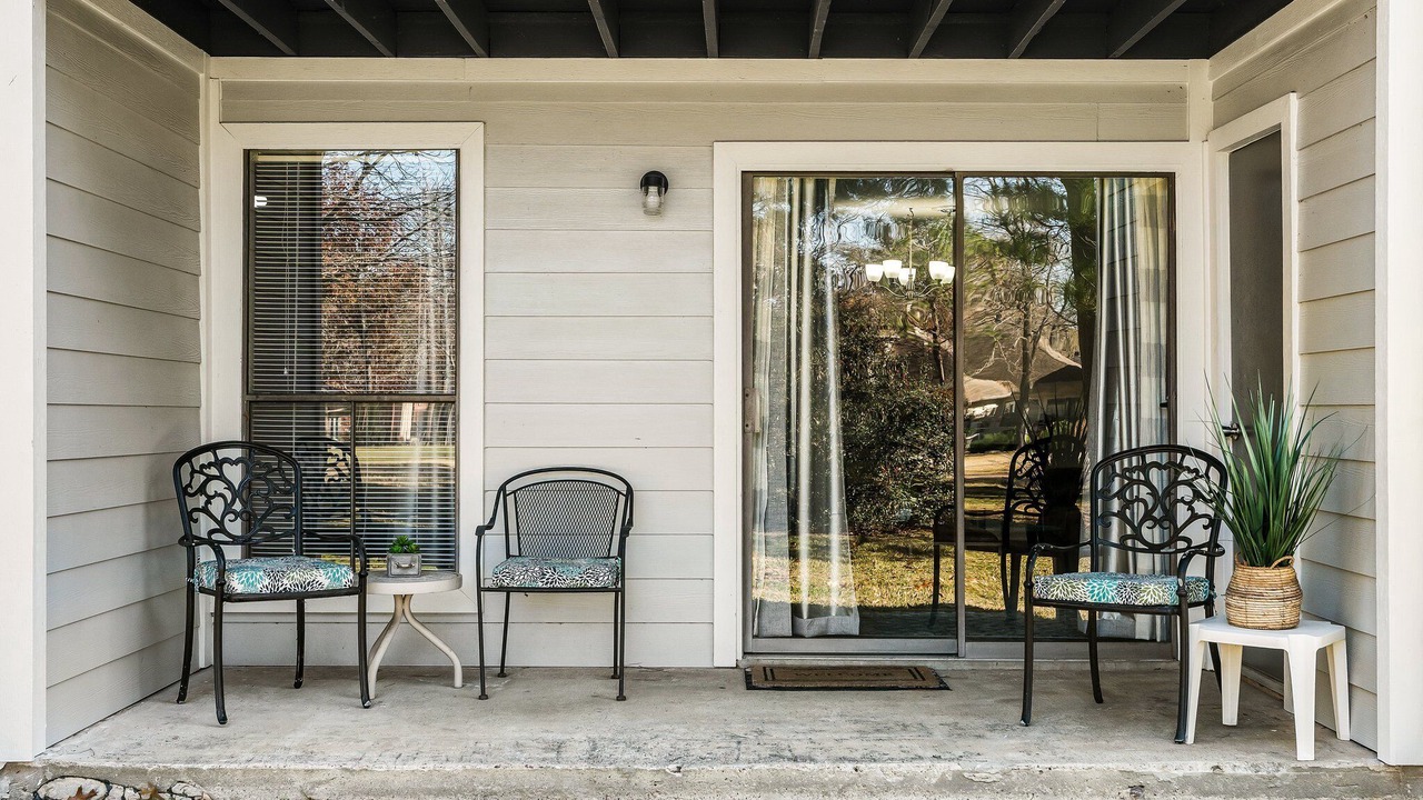 Photo of Patio Balcony in Walden on Lake Conroe