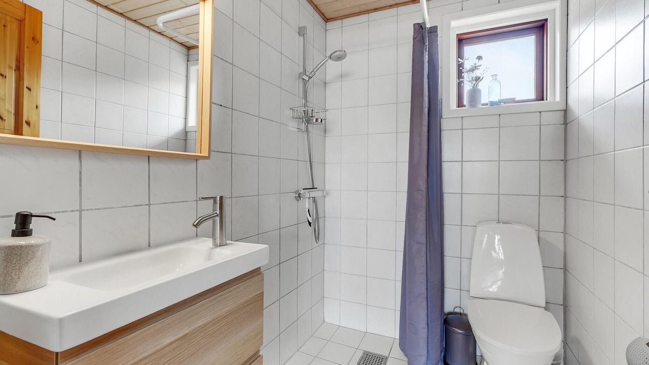 Photo of Bathroom in Sønderstrand