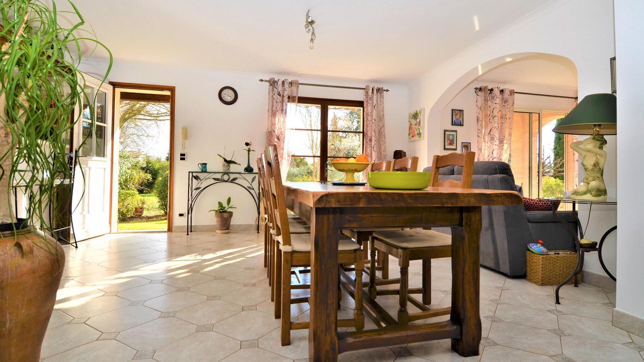 Photo of Others in Saint-Quentin-la-Poterie