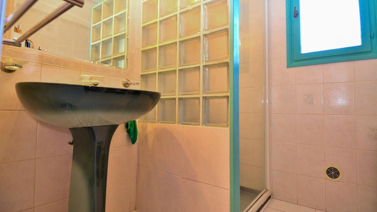 Photo of Bathroom in Saint-Quentin-la-Poterie