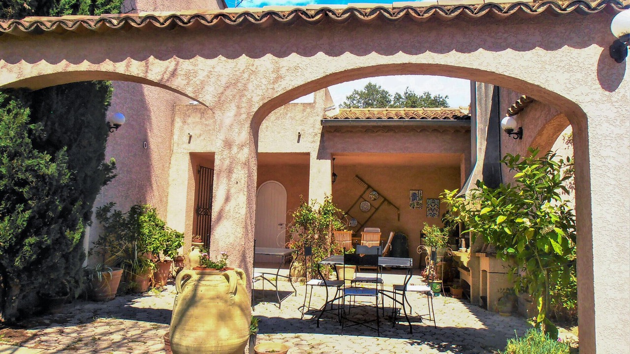 Photo of Others in Saint-Quentin-la-Poterie