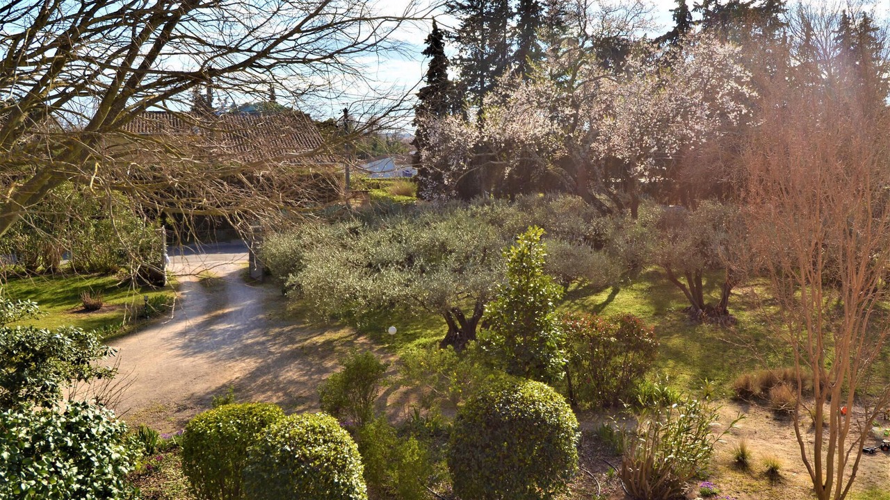 Photo of Others in Saint-Quentin-la-Poterie