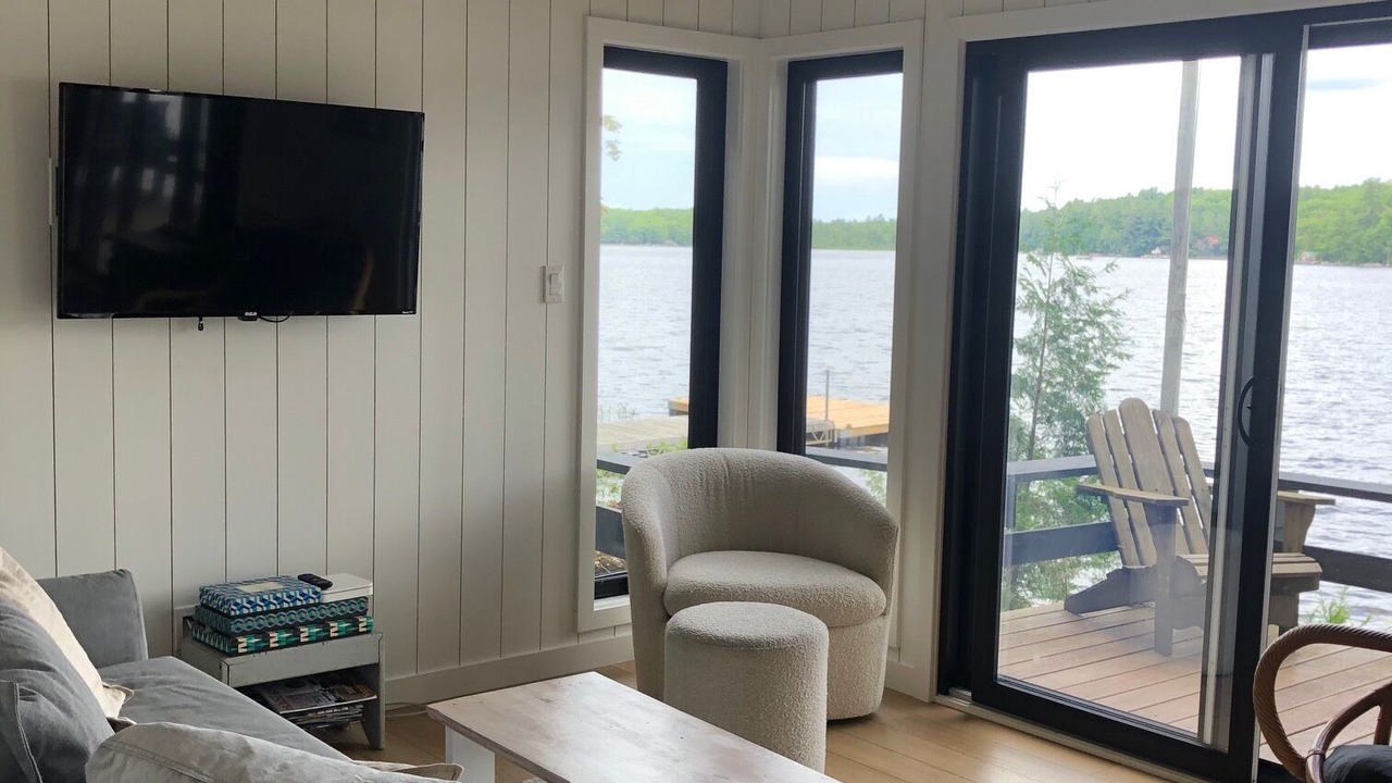 Photo of Livingroom in Bracebridge