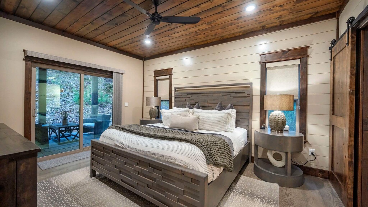 Photo of Bedroom in Broken Bow