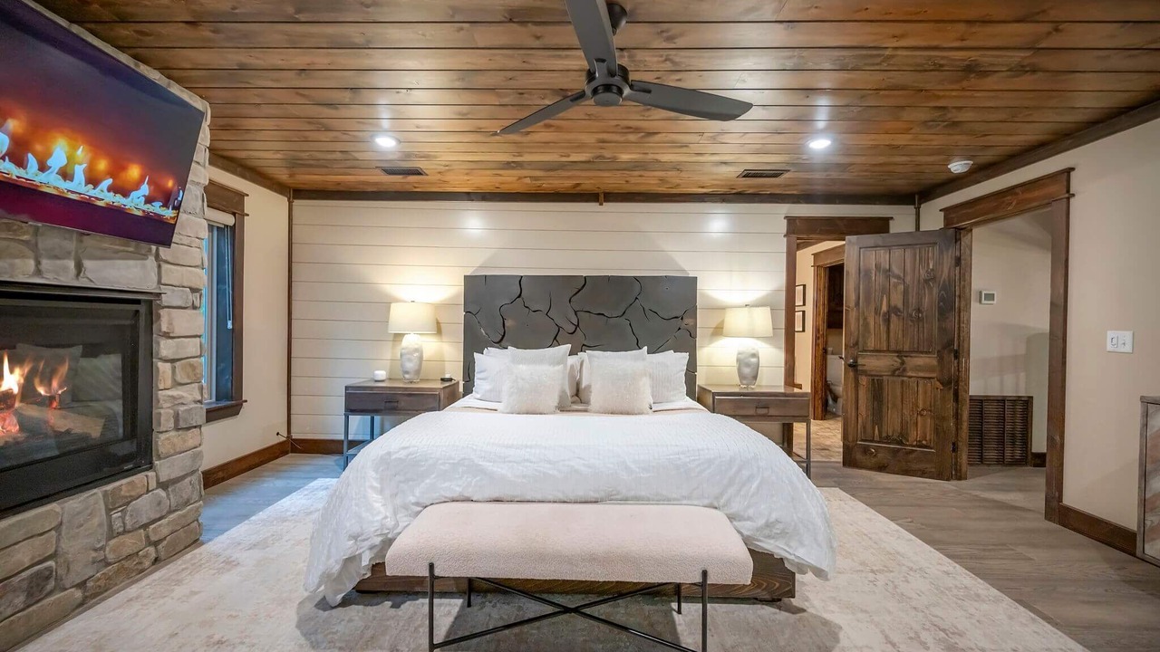 Photo of Bedroom in Broken Bow