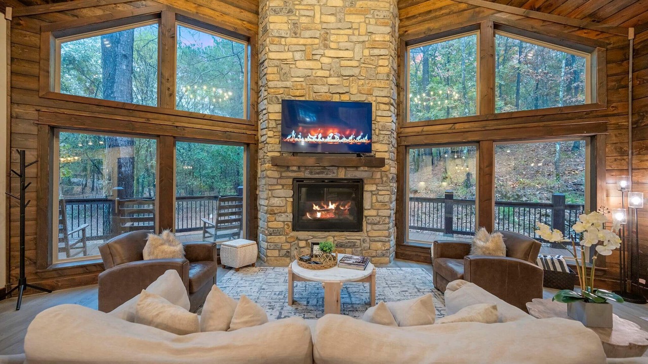Photo of Livingroom in Broken Bow