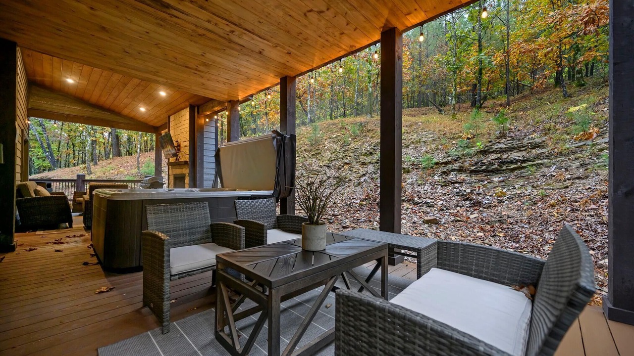 Photo of Patio Balcony in Broken Bow