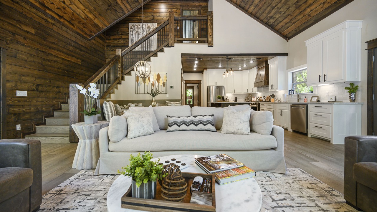 Photo of Livingroom in Broken Bow