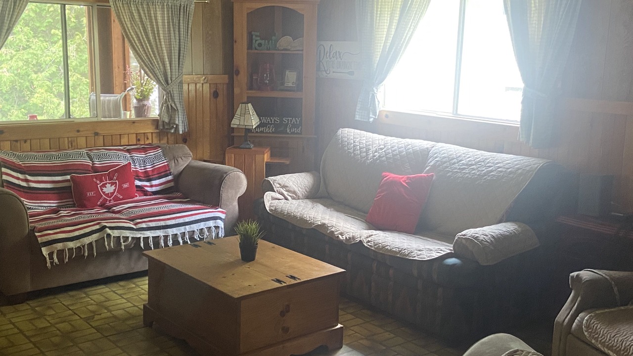 Photo of Livingroom in Rideau Lakes