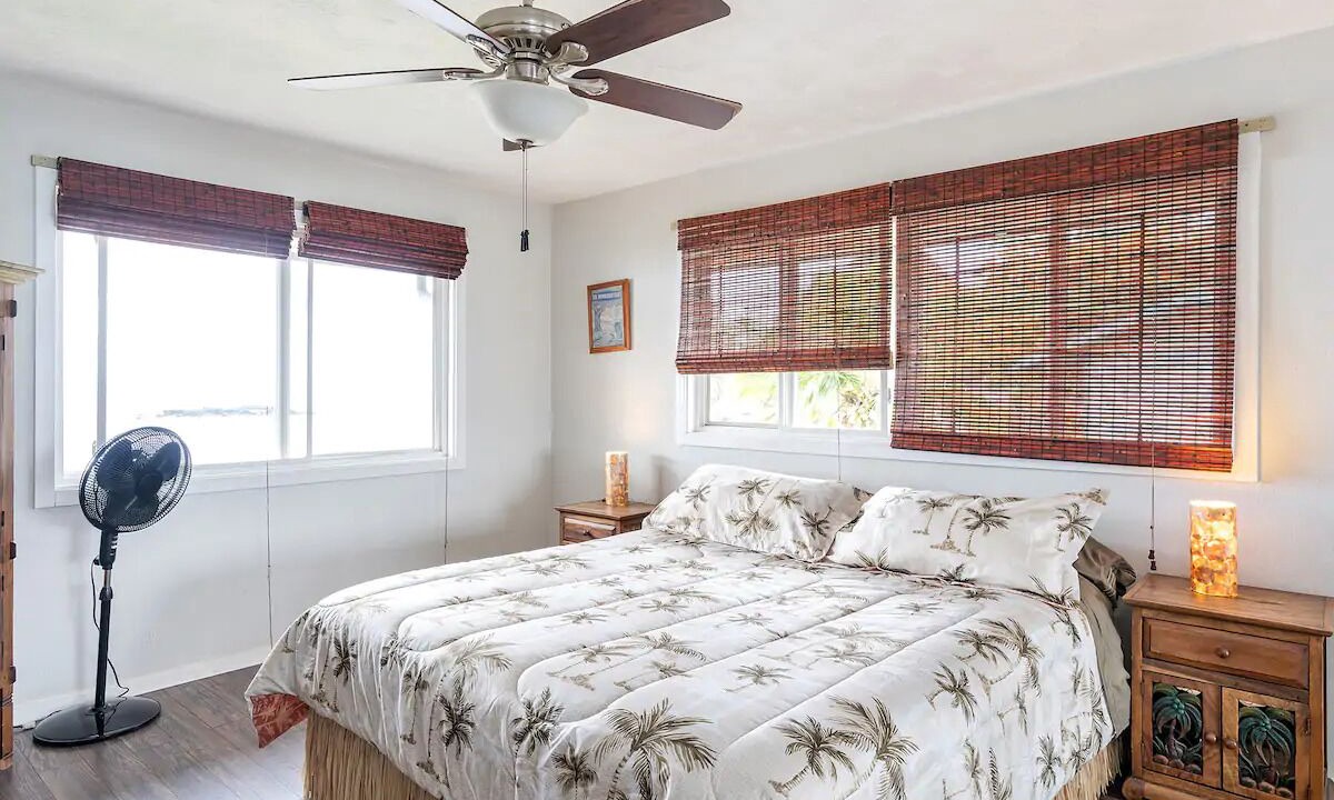 Photo of Bedroom in Makaha