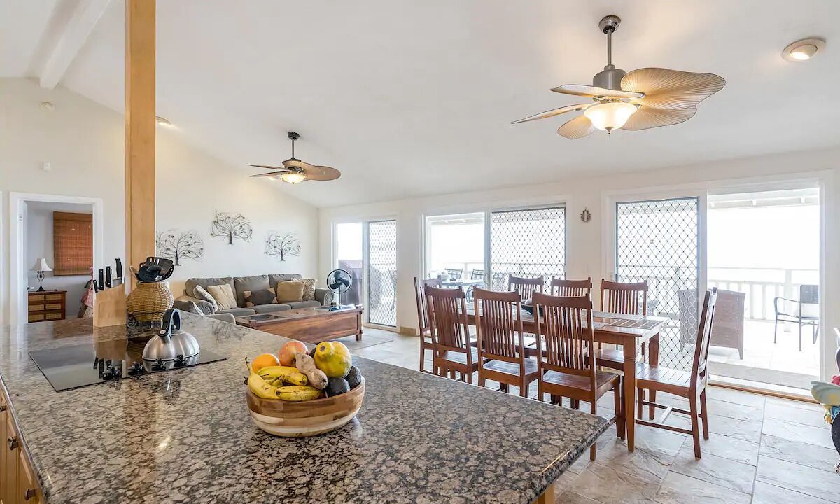 Photo of Others in Makaha