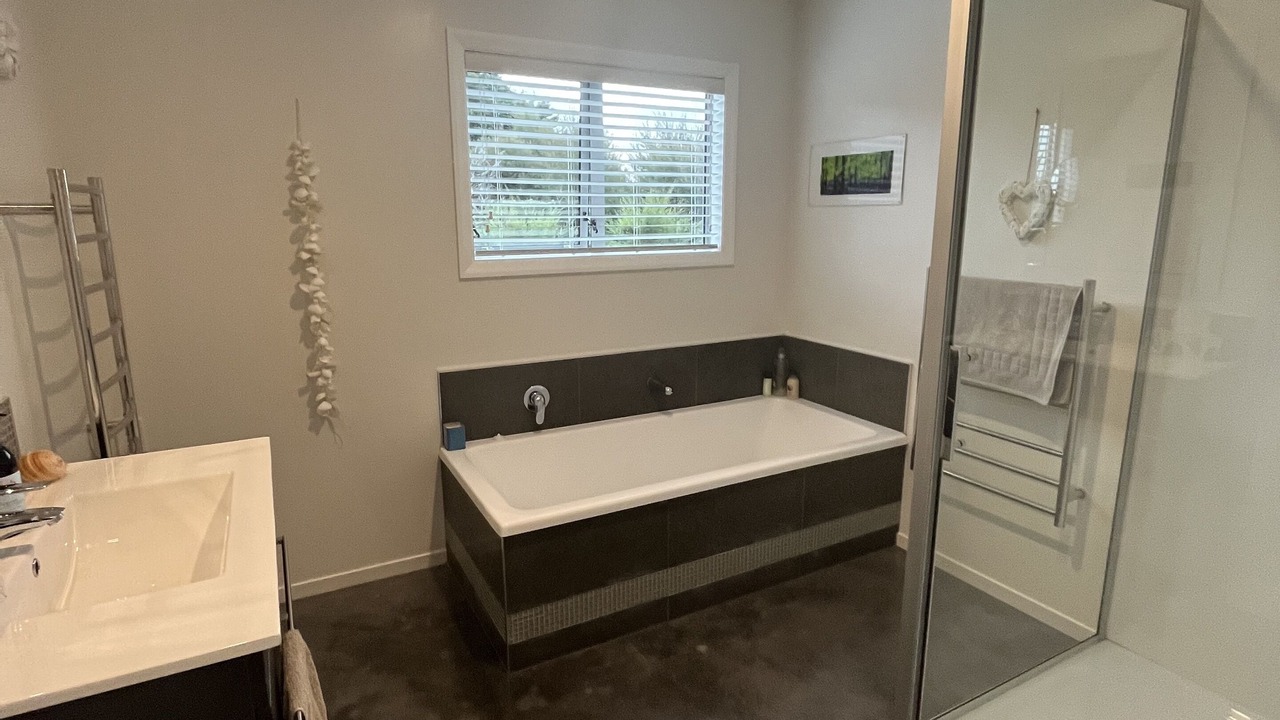 Photo of Bathroom in Langs Beach