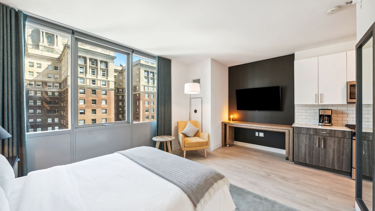 Photo of Bedroom in The Loop