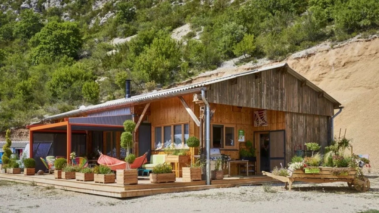 Photo of Outdoor in Curel
