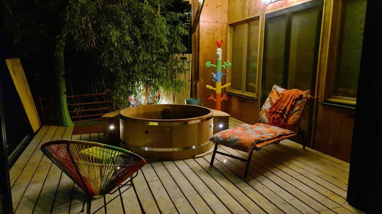 Photo of Outdoor in Curel