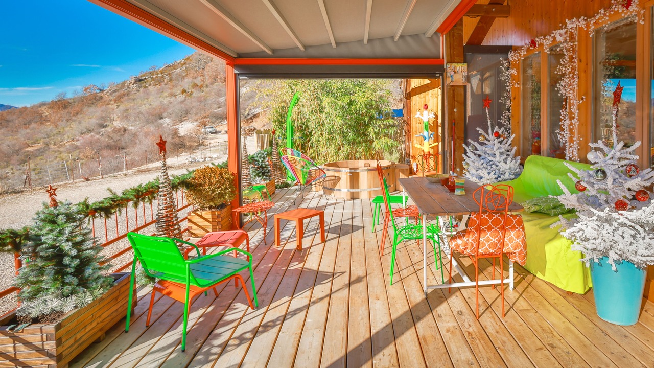 Photo of Outdoor in Curel