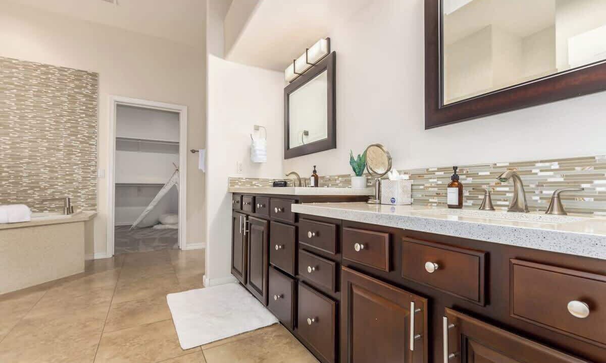 Photo of Bathroom in Paradise Valley Village