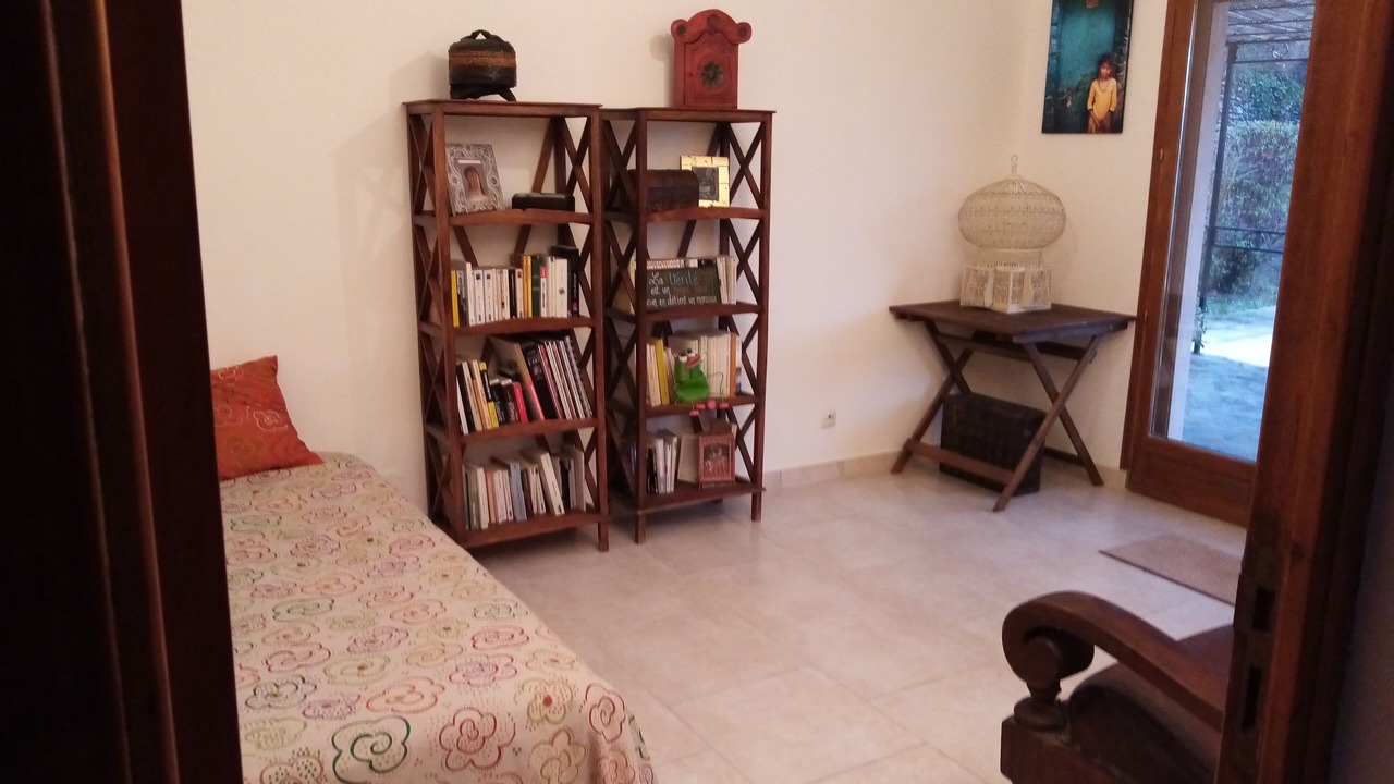Photo of Bedroom in Mars