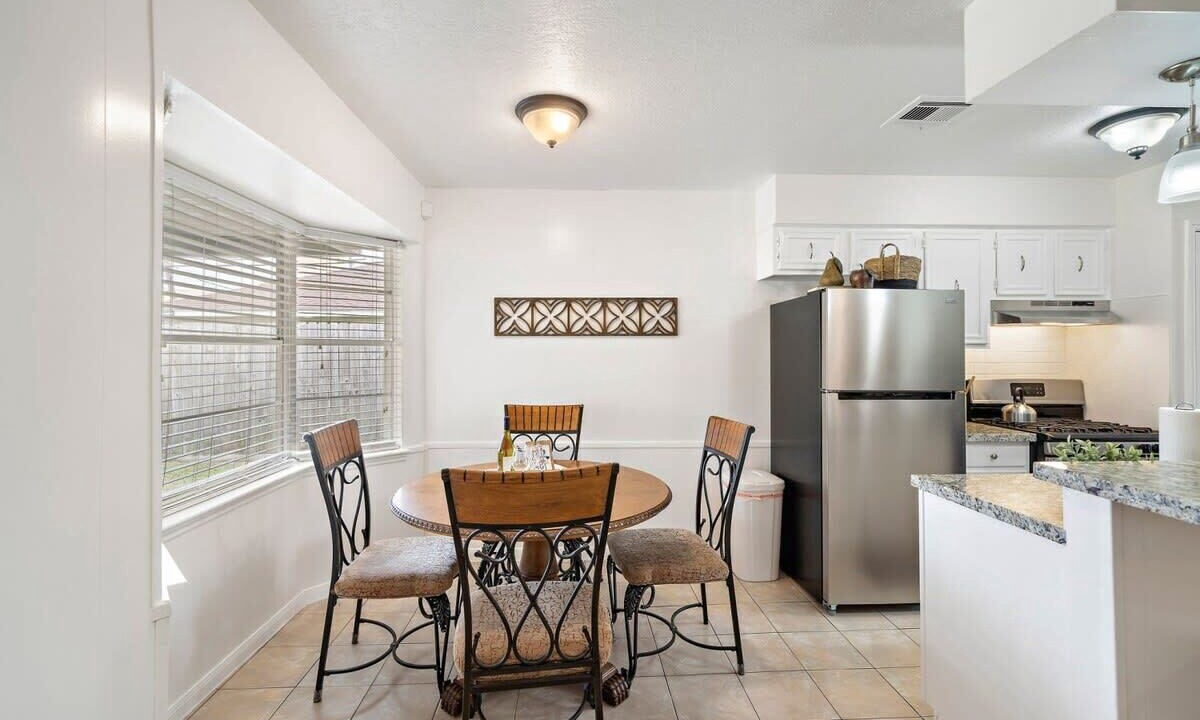 Photo of Bedroom in Pasadena