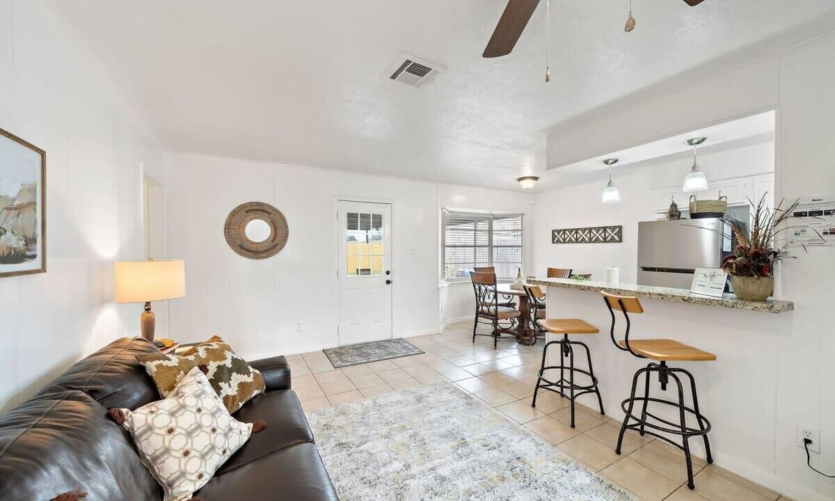 Photo of Bedroom in Pasadena