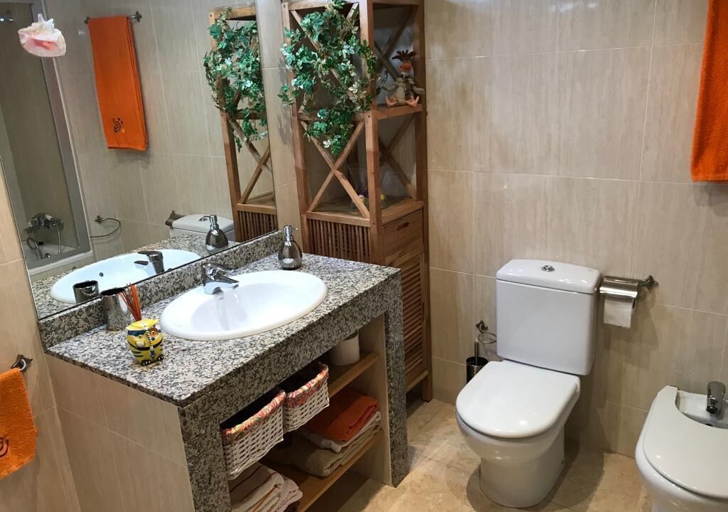 Photo of Bathroom in Cubelles