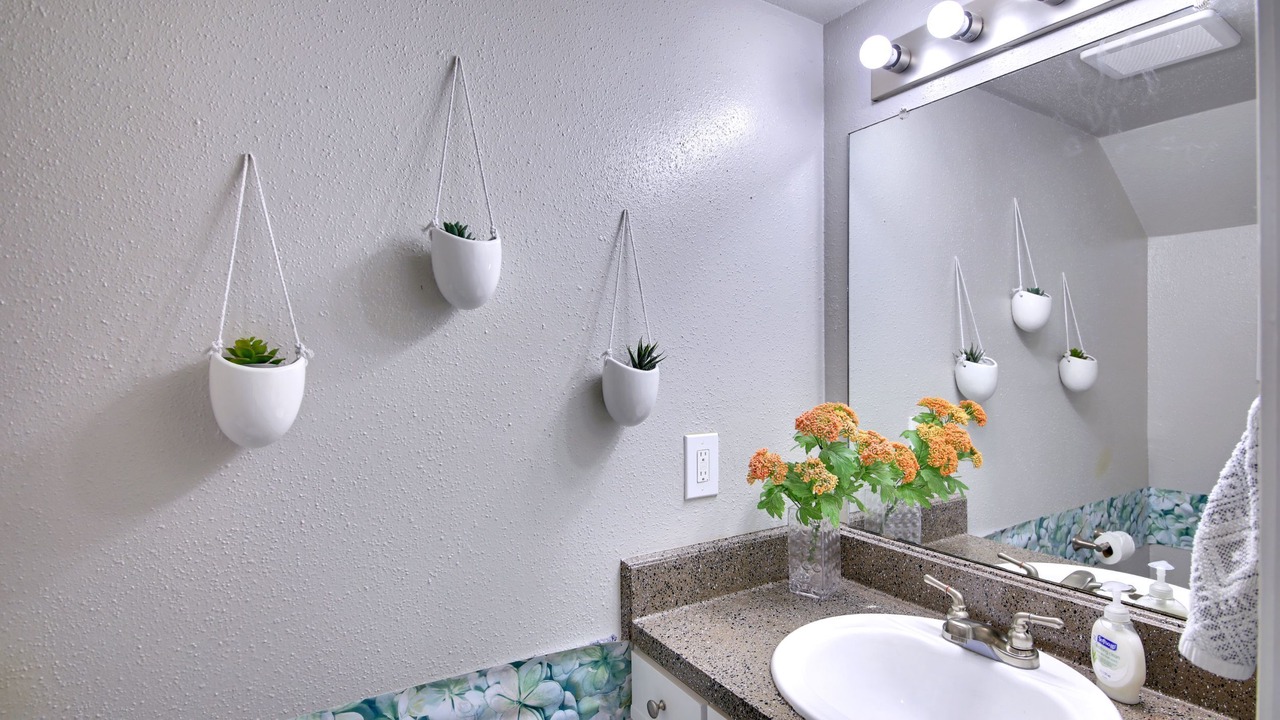 Photo of Bathroom in Pleasant Valley