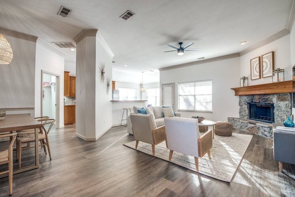 Photo of Livingroom in Little Elm