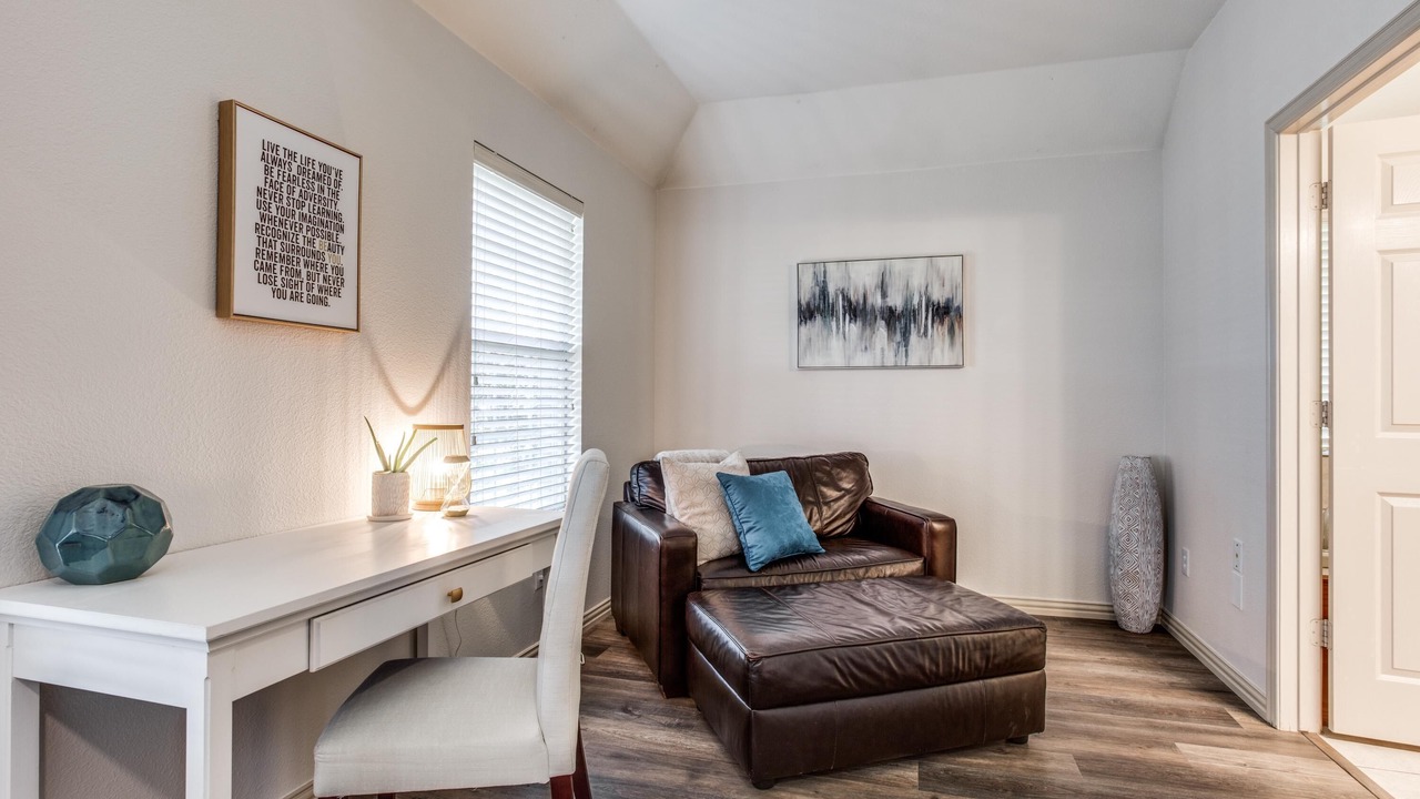 Photo of Livingroom in Little Elm