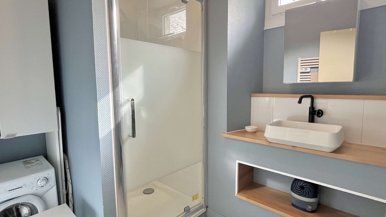 Photo of Bathroom in Arromanches-les-Bains
