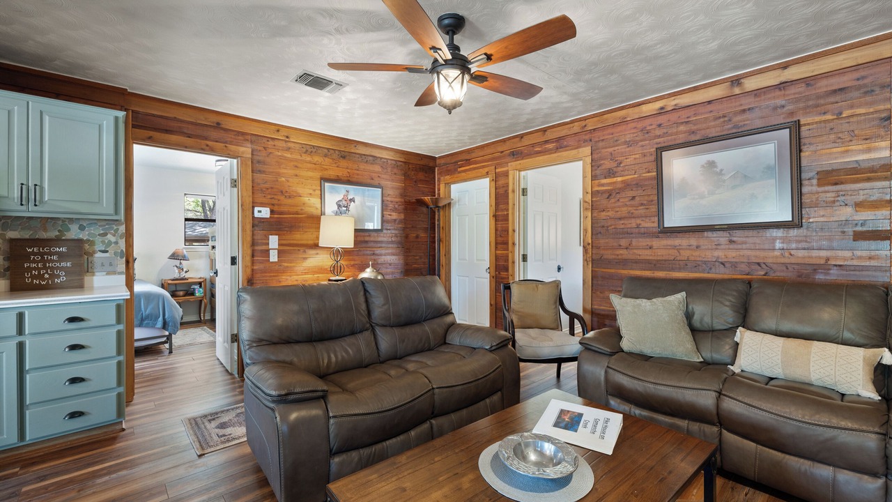Photo of Livingroom in Llano