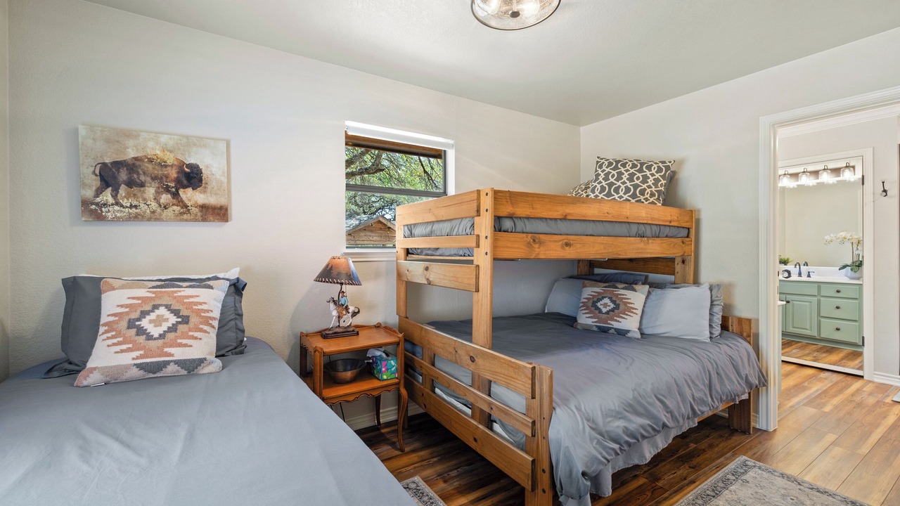 Photo of Bedroom in Llano