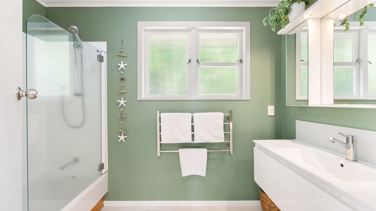 Photo of Bathroom in Omanu