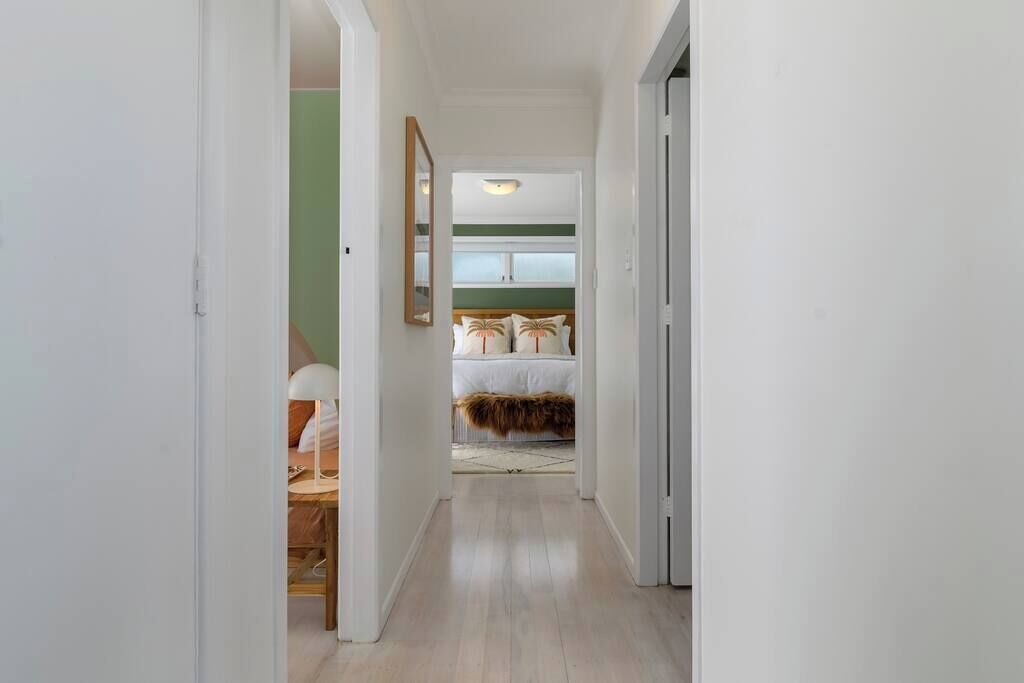 Photo of Bedroom in Omanu