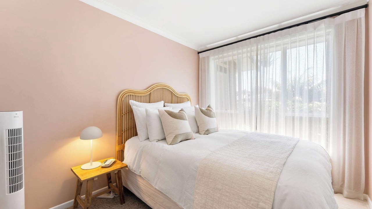 Photo of Bedroom in Omanu