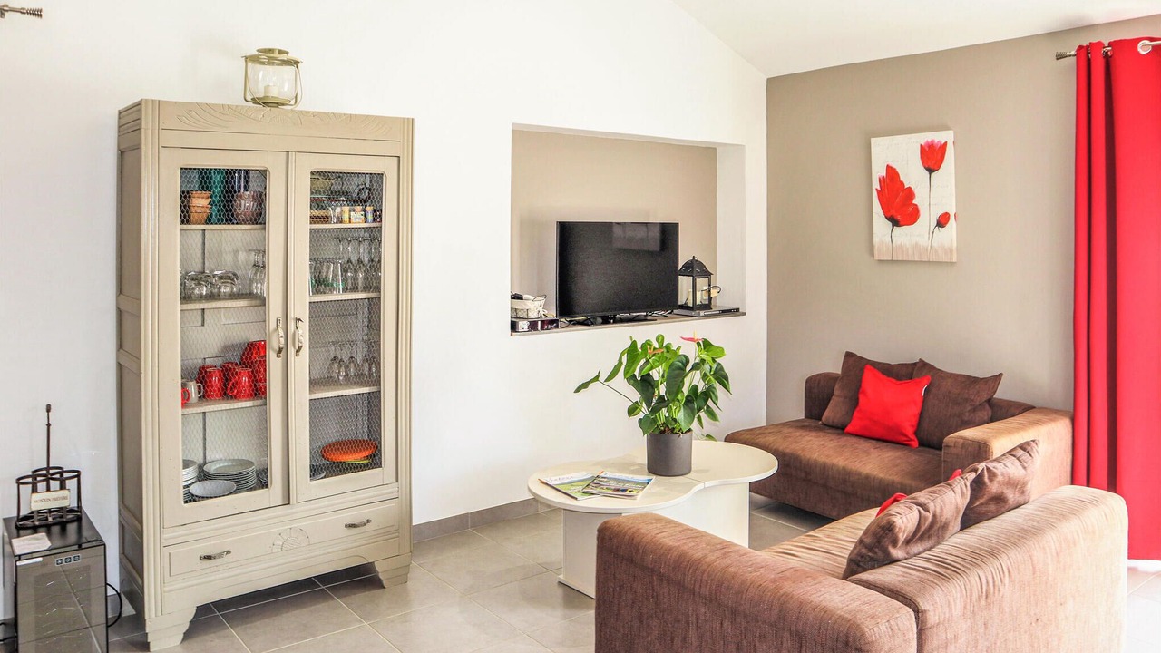 Photo of Bedroom in Violes