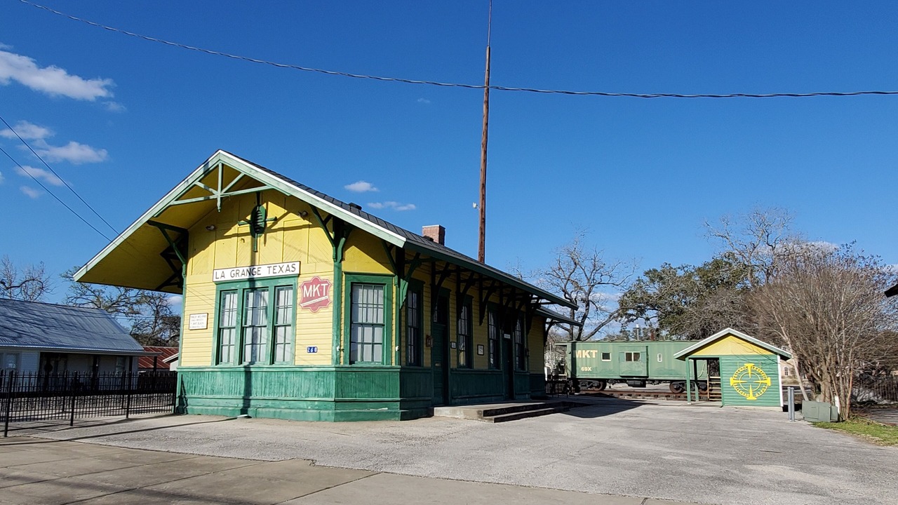 Photo of Others in La Grange