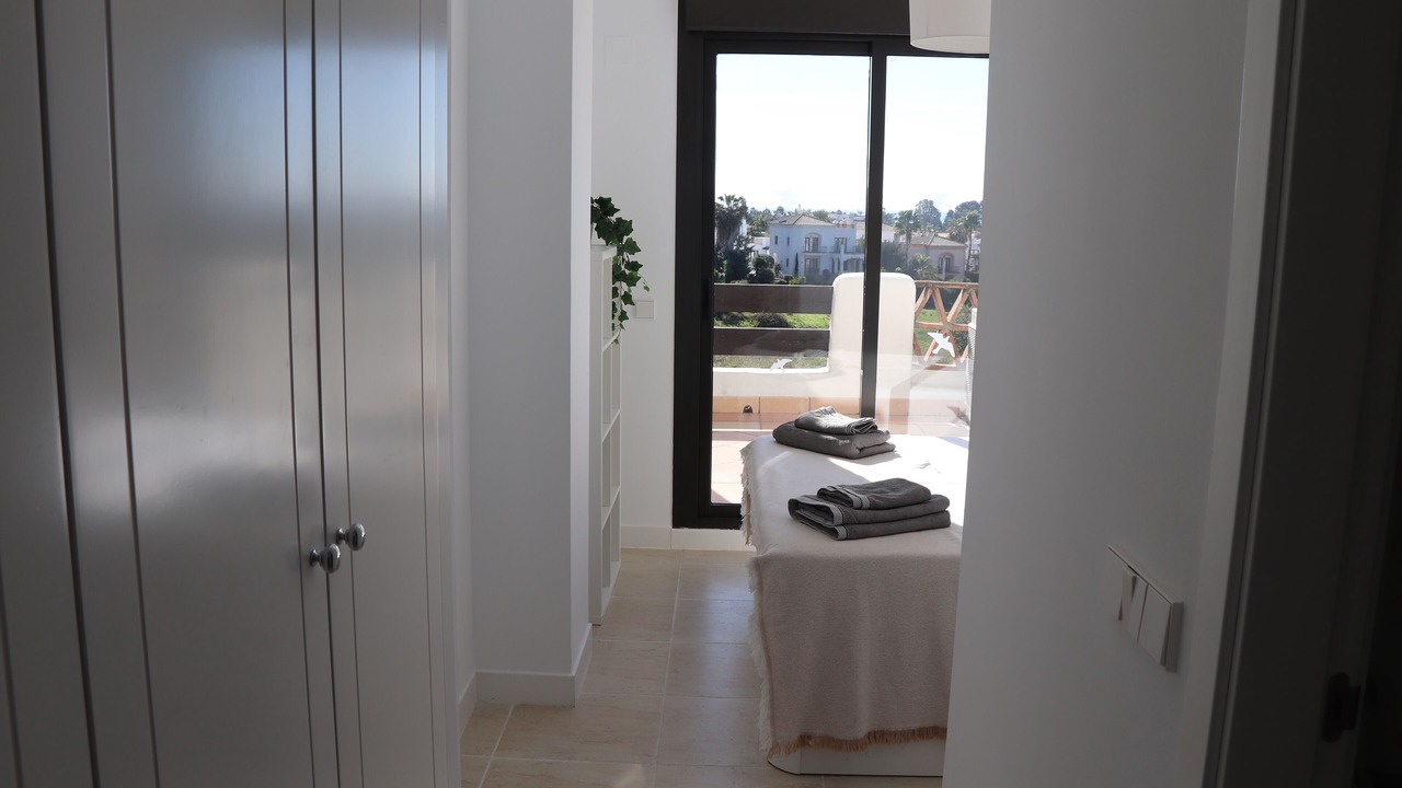 Photo of Bedroom in New Golden Mile