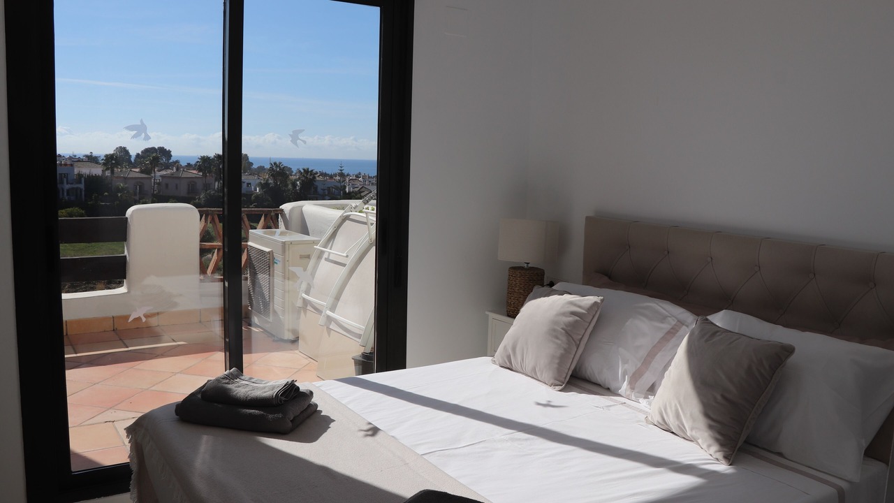 Photo of Bedroom in New Golden Mile