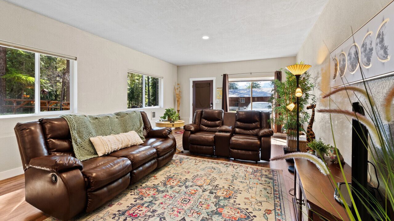 Photo of Livingroom in Sagle