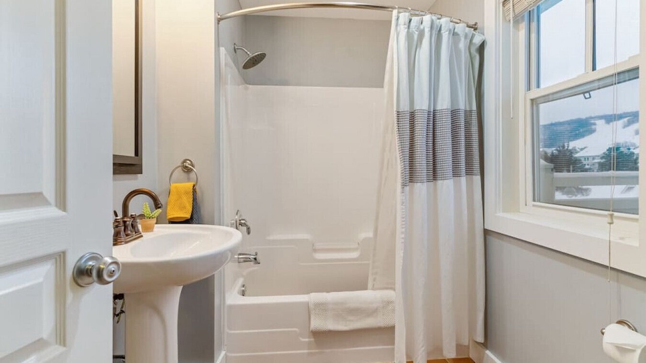 Photo of Bathroom in The Blue Mountains