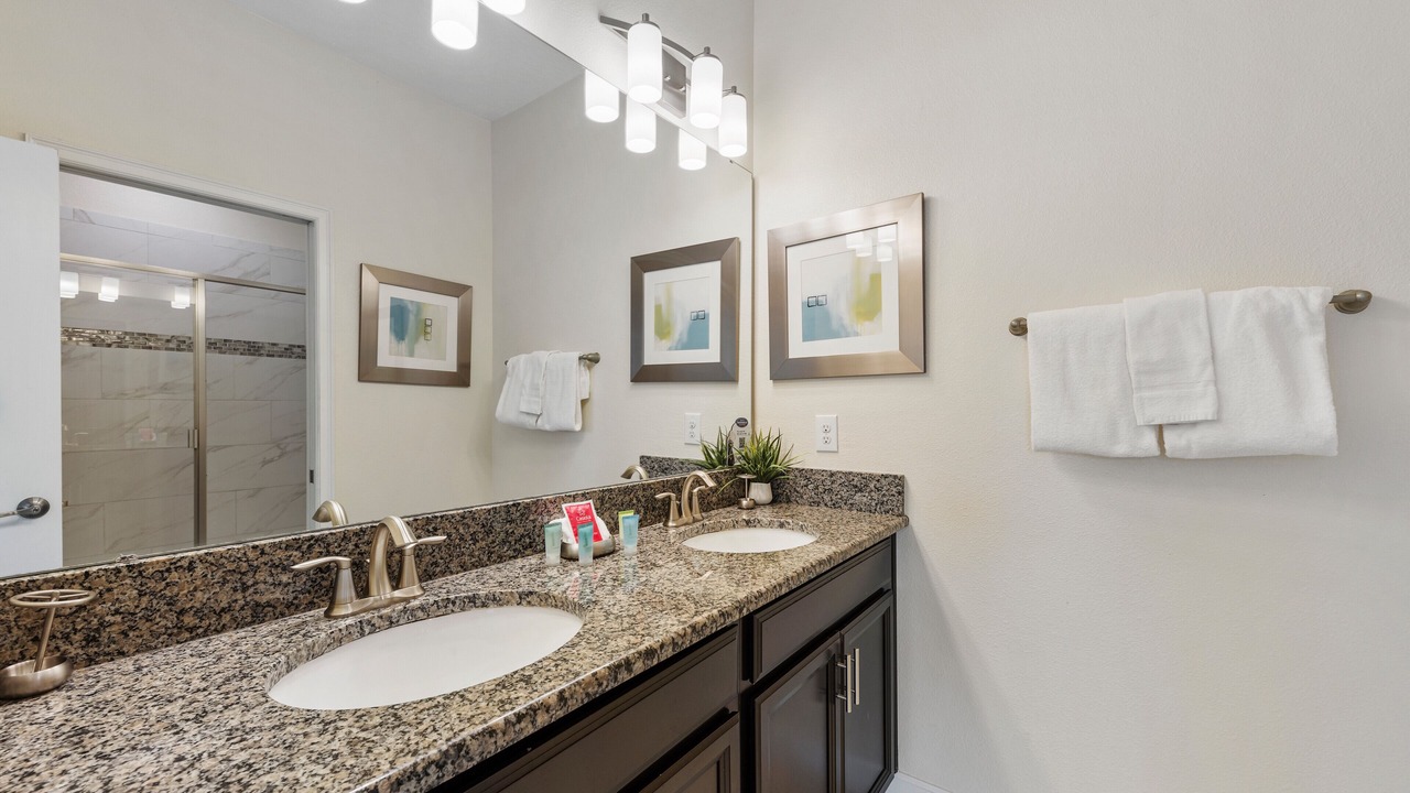 Photo of Bathroom in Davenport