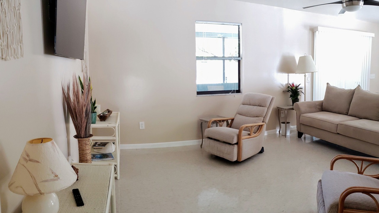 Photo of Livingroom in South Pinellas Community Council