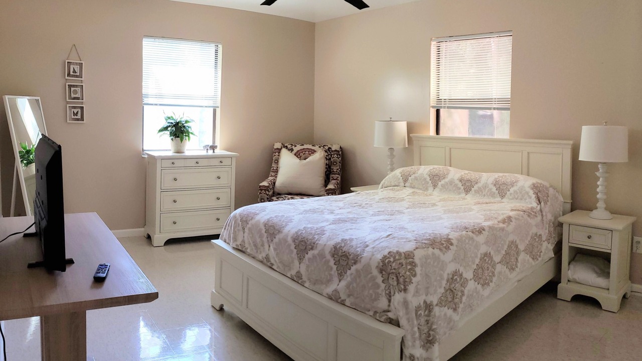 Photo of Bedroom in South Pinellas Community Council