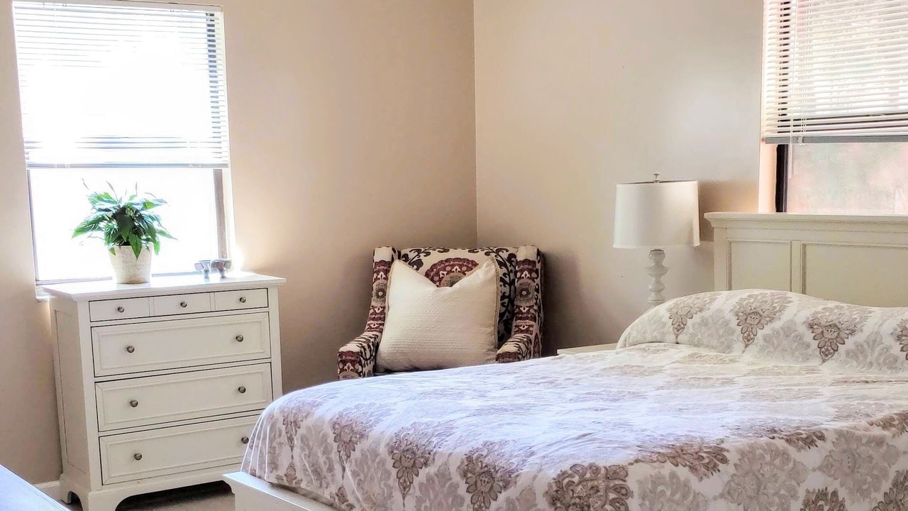 Photo of Bedroom in South Pinellas Community Council