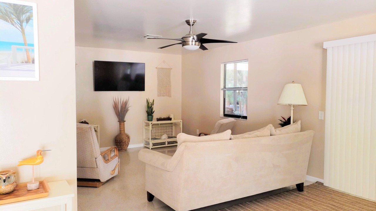 Photo of Livingroom in South Pinellas Community Council