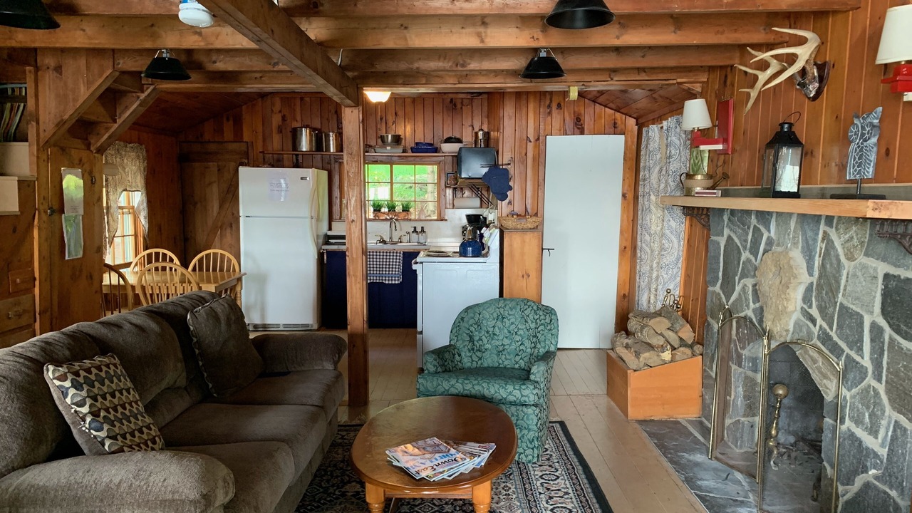 Photo of Livingroom in Fayette