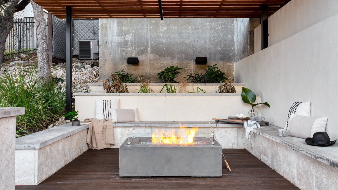 Photo of Patio Balcony in Apache Shores