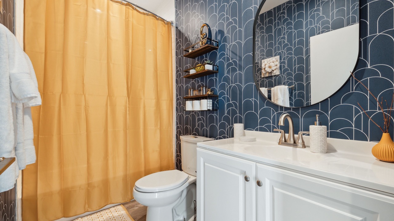 Photo of Bathroom in Apache Shores